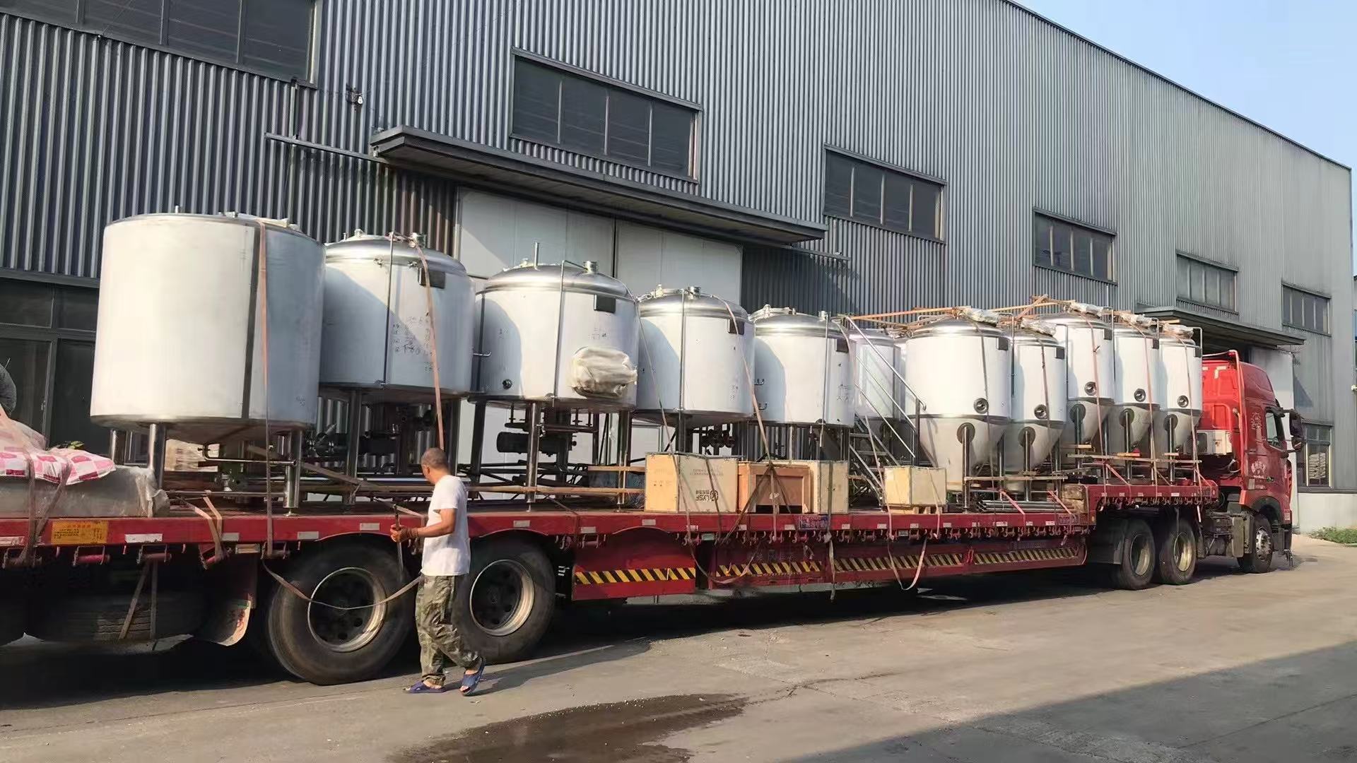 二连浩特精酿啤酒设备厂—精酿啤酒设备