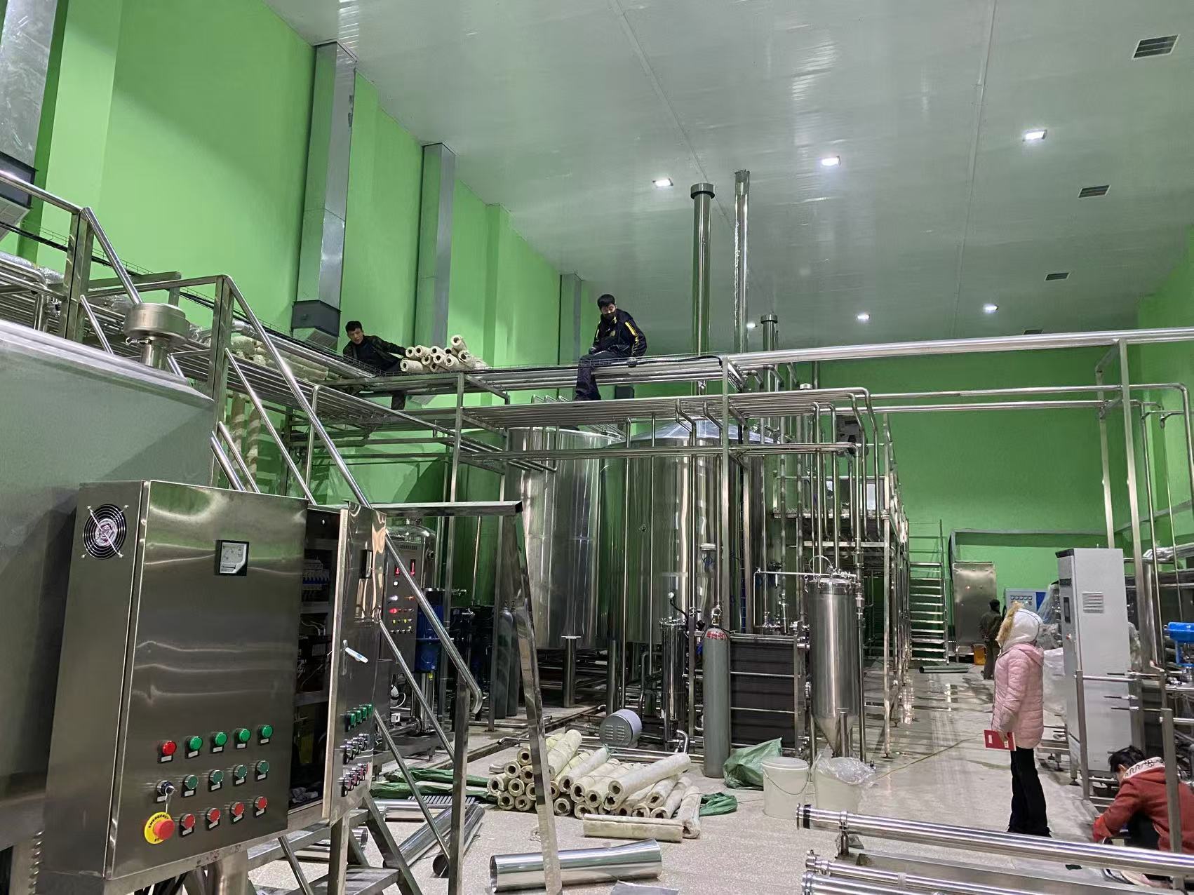 二连浩特精酿啤酒设备厂—精酿啤酒设备制造：传承工艺与创新科技的交融